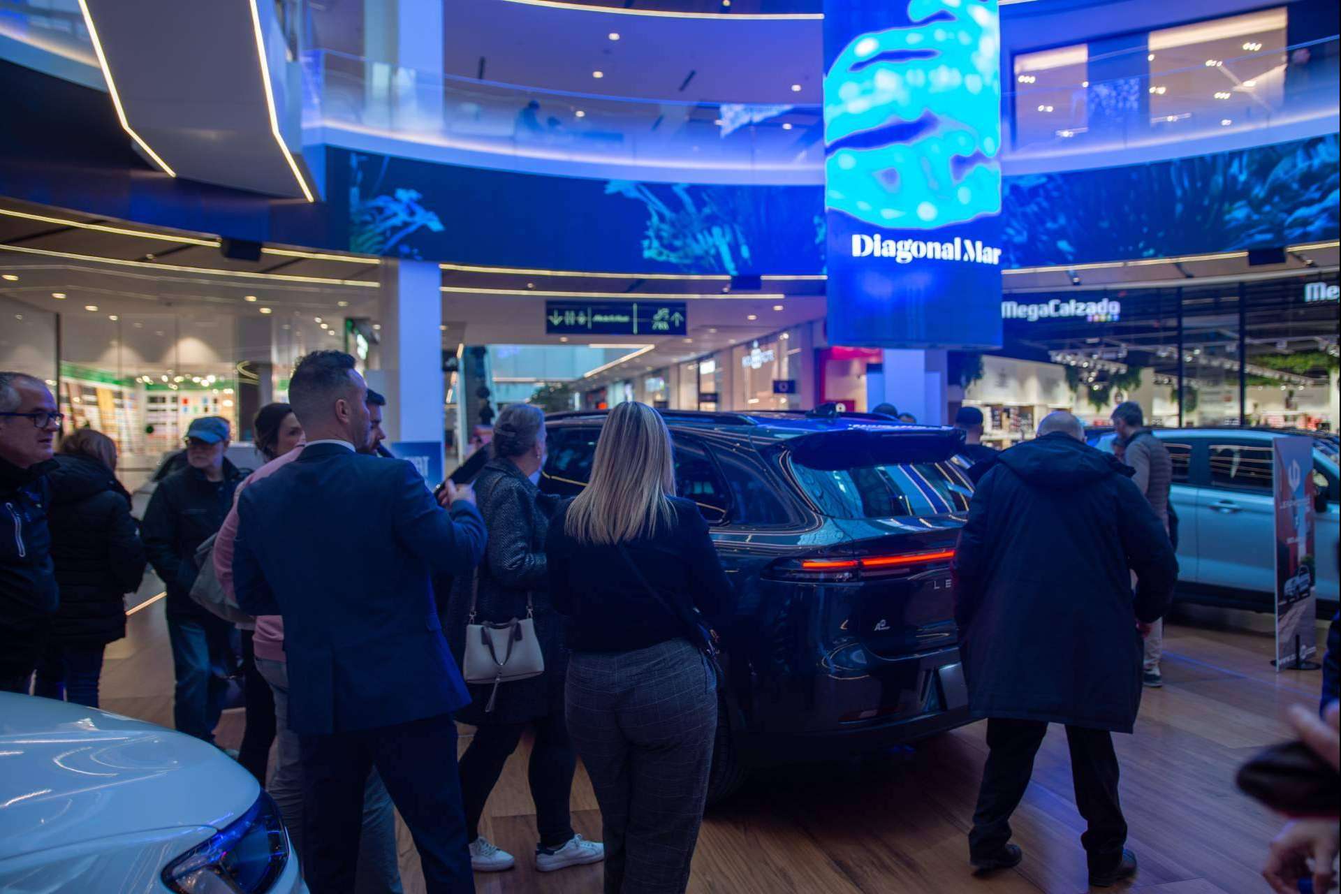 Auto88 presenta las últimas innovaciones del sector automovilístico en el CC Diagonal Mar