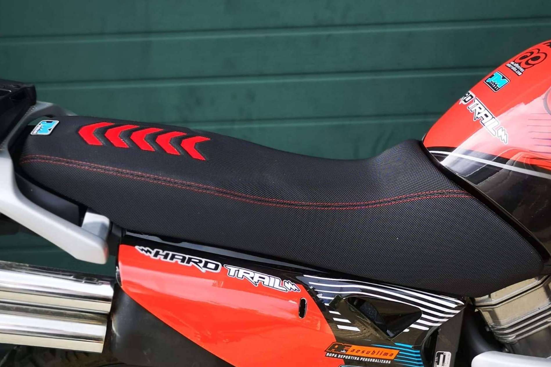 JM Fundas revoluciona el tapizado de asientos de moto con su servicio online a medida