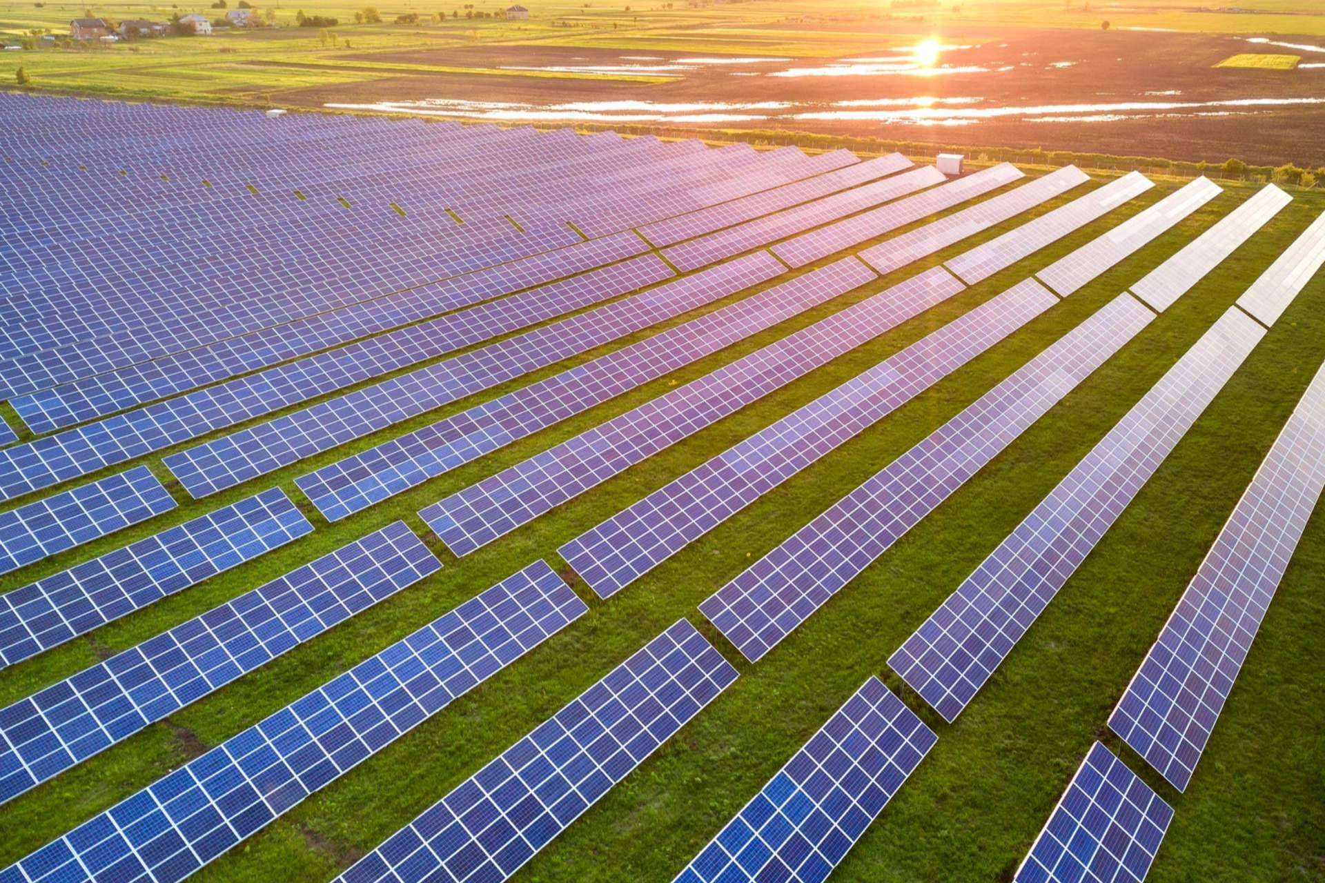 Aragón supera los 4.500 MW autorizados en renovables y favorece la instalación de paneles solares