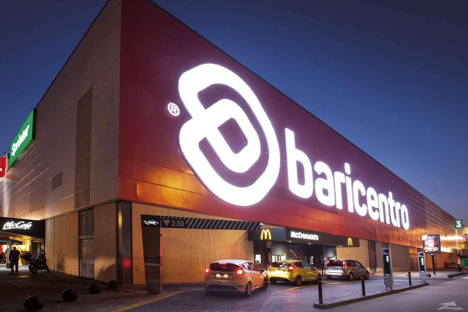 El Centro Comercial Baricentro celebra 45 años