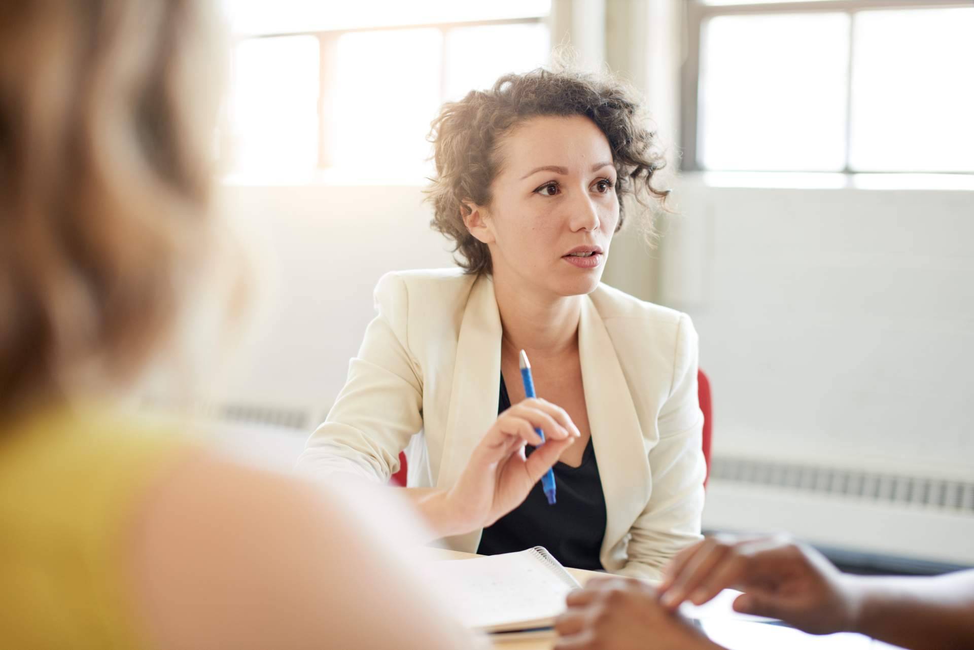 Cómo evaluar competencias y habilidades en una entrevista de trabajo por Hirint