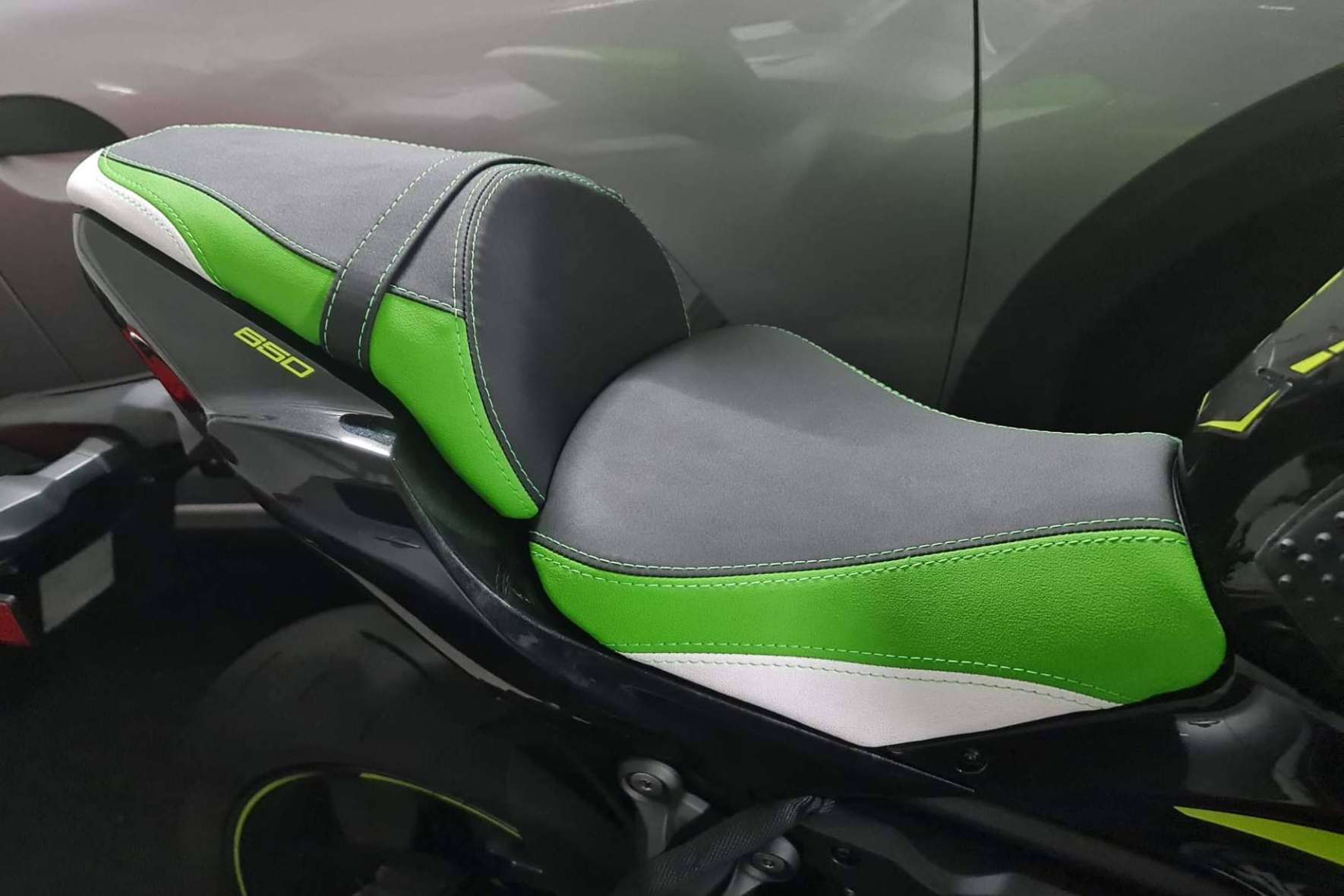 JM-FUNDAS transforma el confort sobre dos ruedas con asientos de moto personalizados