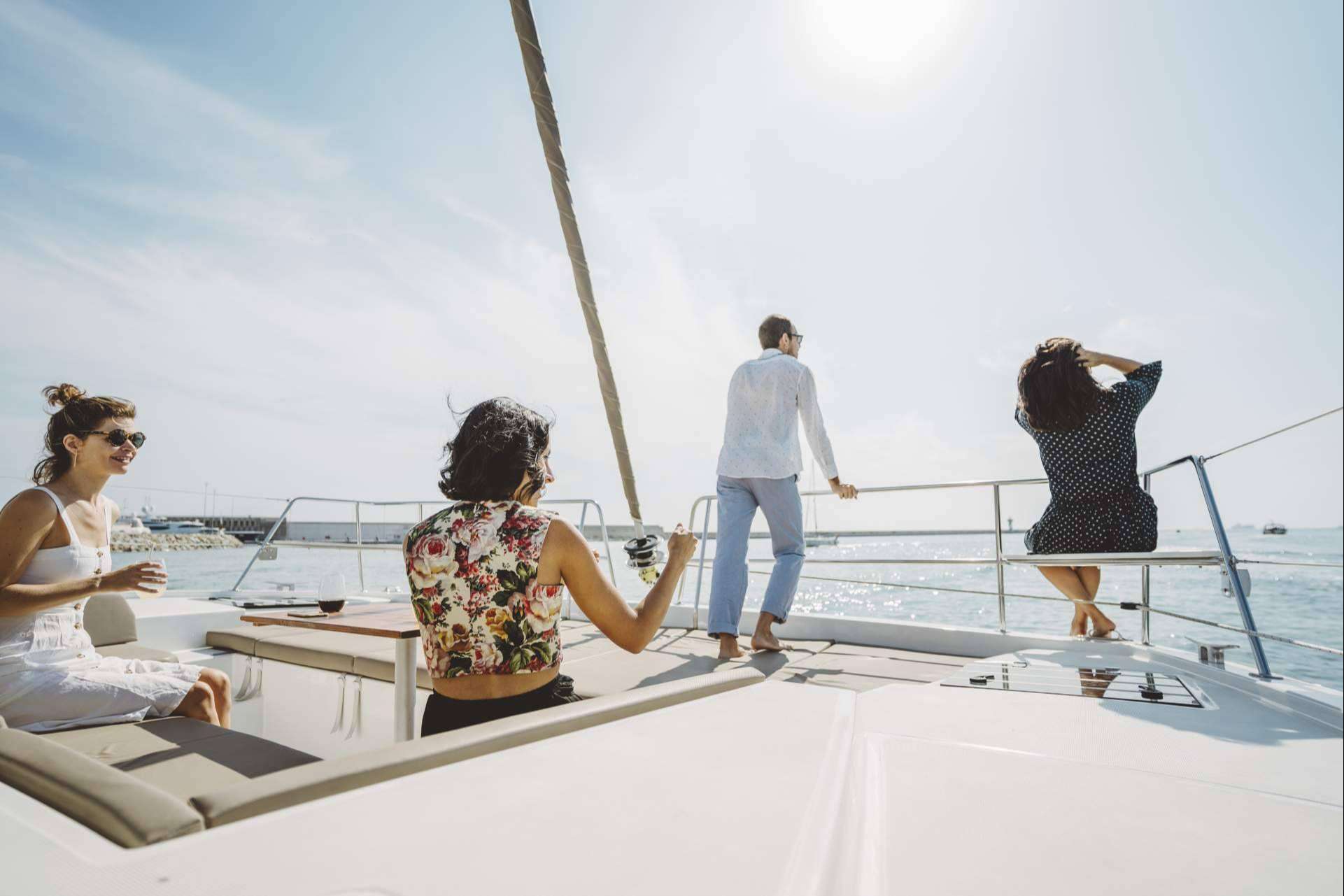 Disfrutar de experiencias en barco en Barcelona es posible con la propuesta náutica de Sondevela