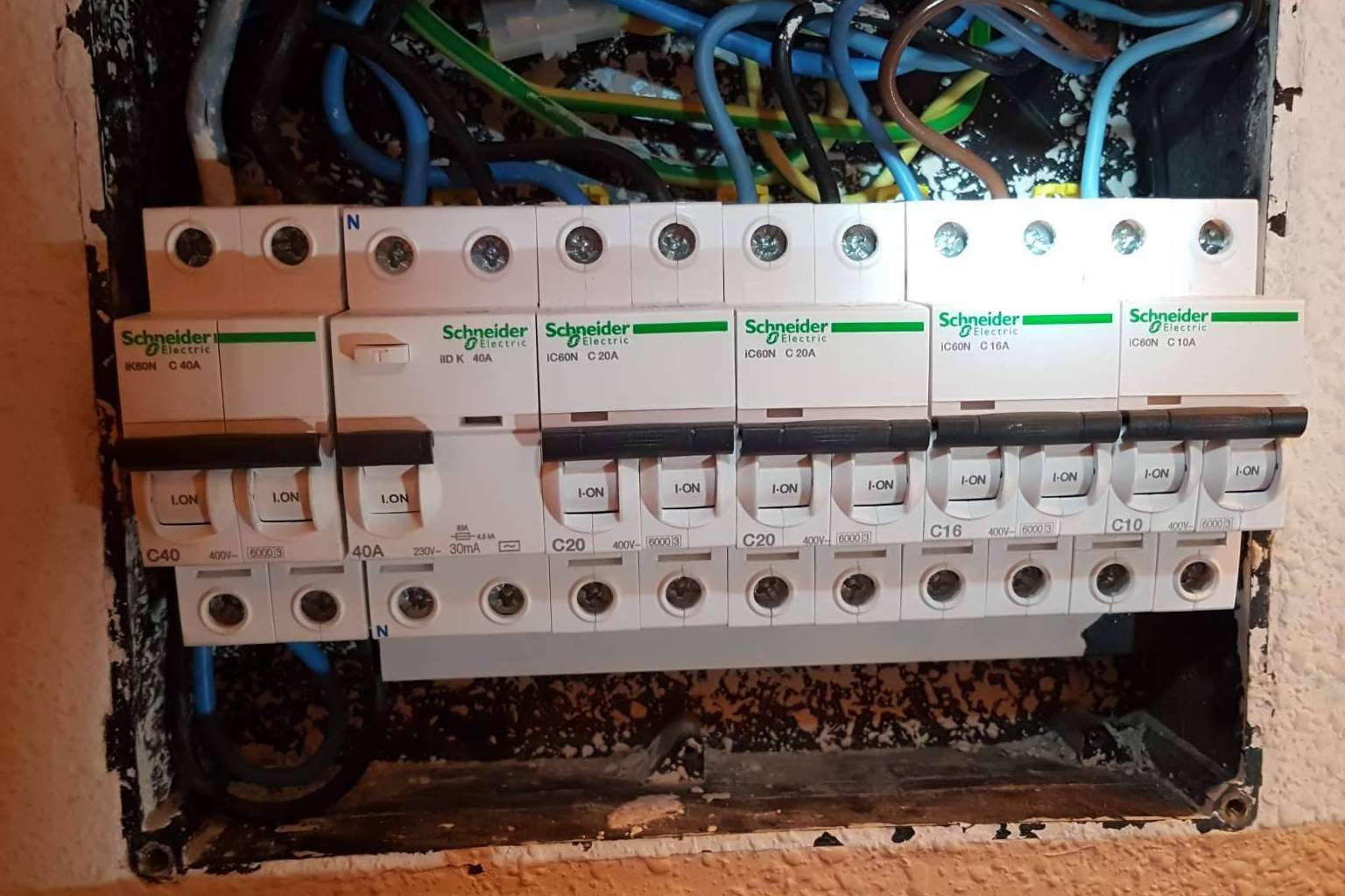 SaVeLeC facilita la obtención del boletín eléctrico en Valencia con técnicos autorizados