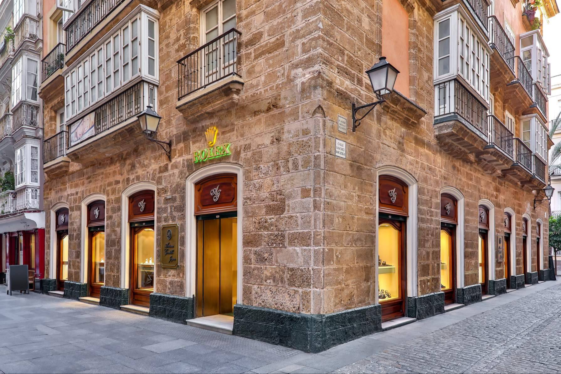 Crece la venta online de relojes, Joyería Gordillo impulsa el comercio digital de Longines y Tissot