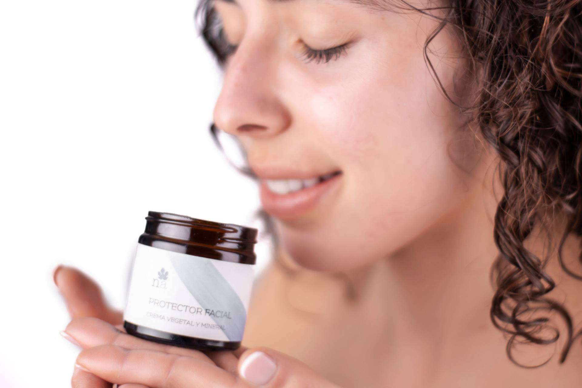 Opiniones sobre Naturalicia; cosmética multifunción y psicoaromaterapia para una piel equilibrada