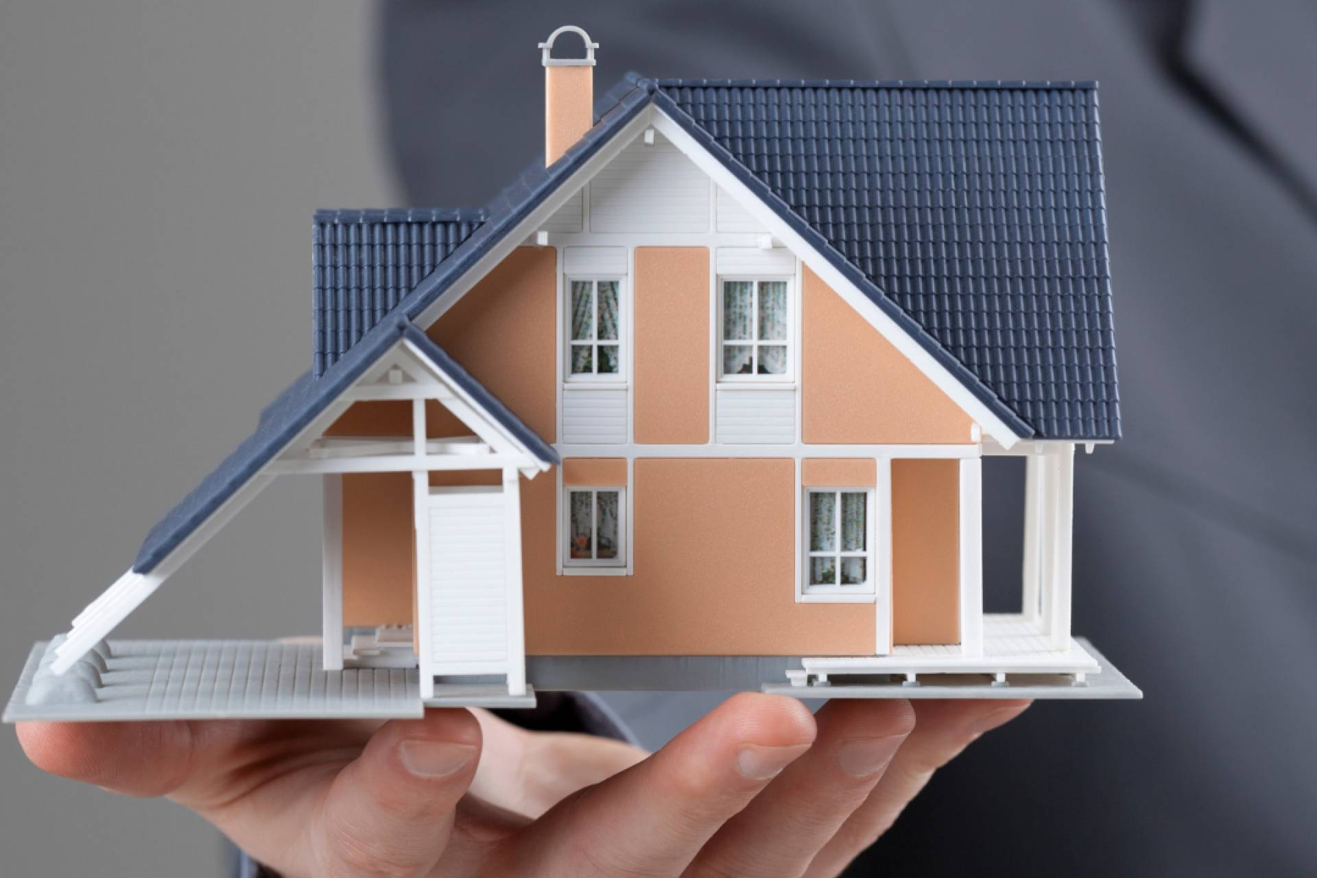 Formación y especialización impulsan el auge del agente inmobiliario