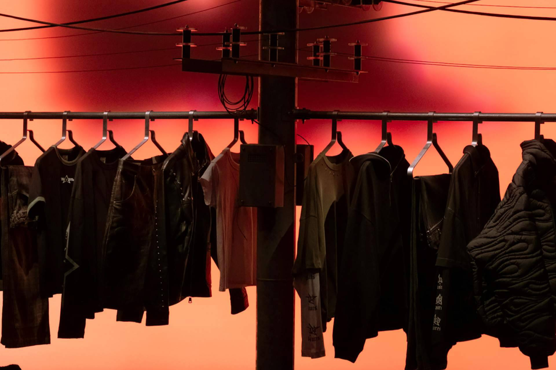 Pull&Bear lleva su universo creativo al Pompidou junto a PLEASURES, de la mano de la mano de Wildbytes