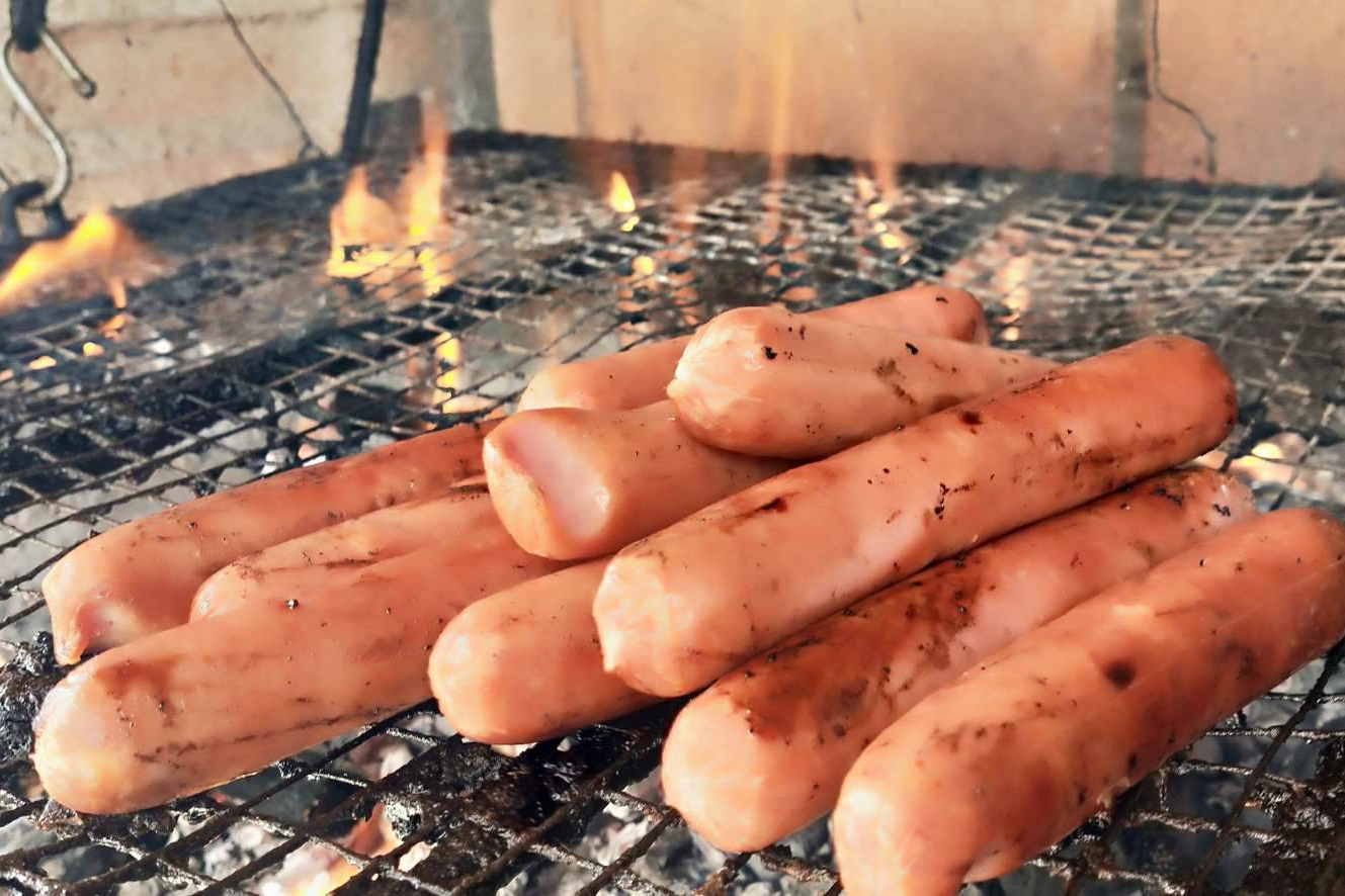 Los embutidos latinoamericanos auténticos de D’Carnilsa ganan terreno en restaurantes y tiendas especializadas