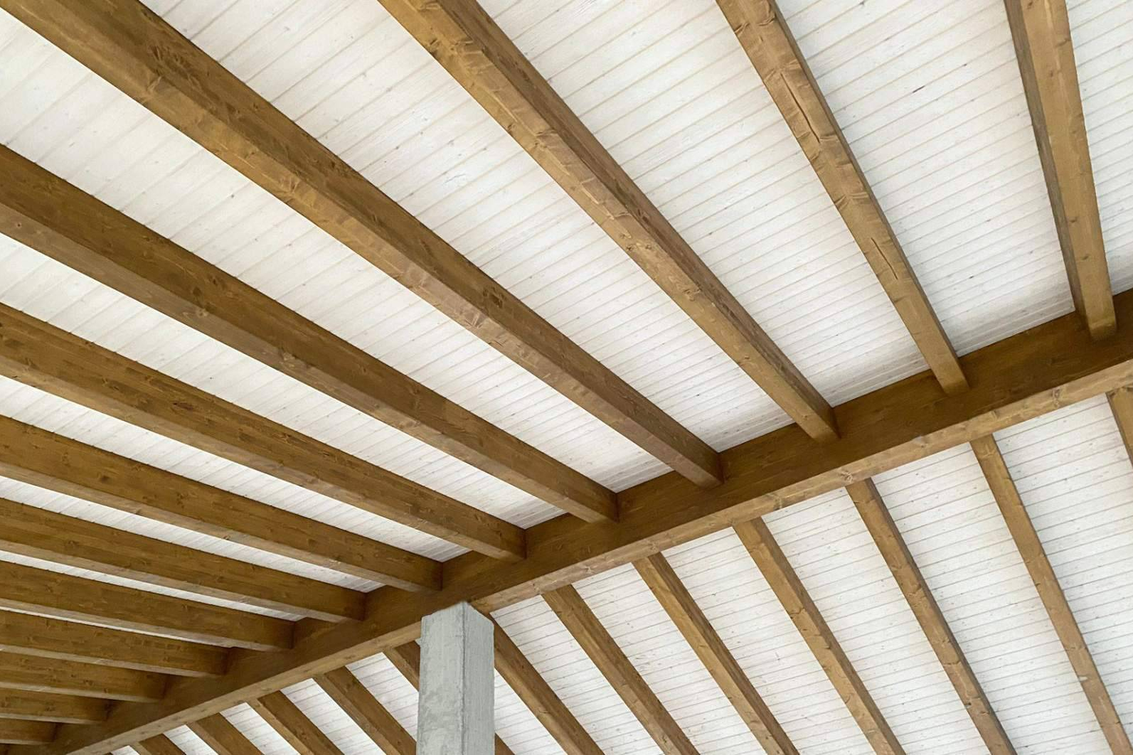 Paneles sándwich de madera Caliplac; diseño y rapidez para cubiertas
