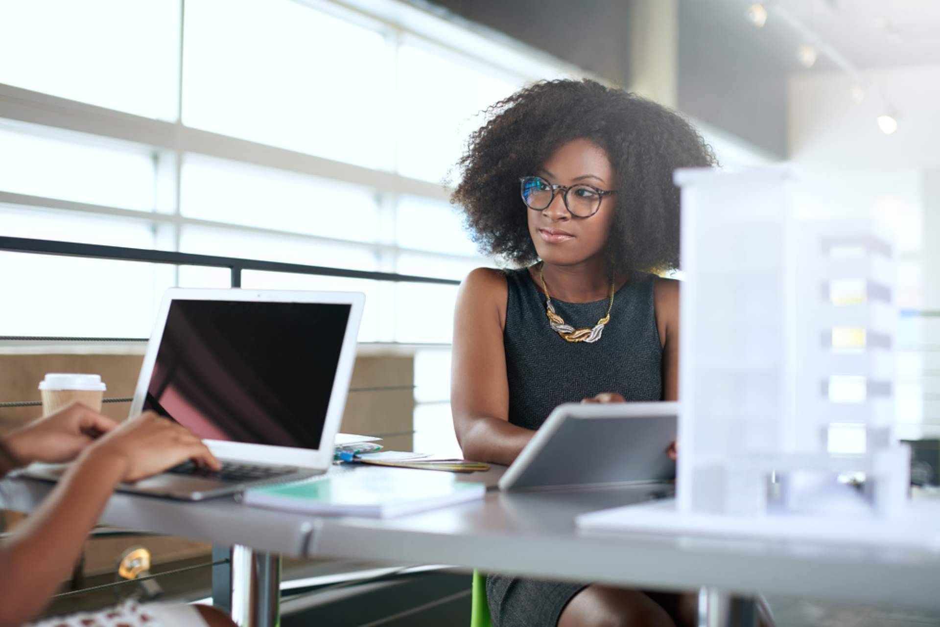 La escuela de negocios IEAD ofrece programas formativos flexibles para futuros líderes empresariales