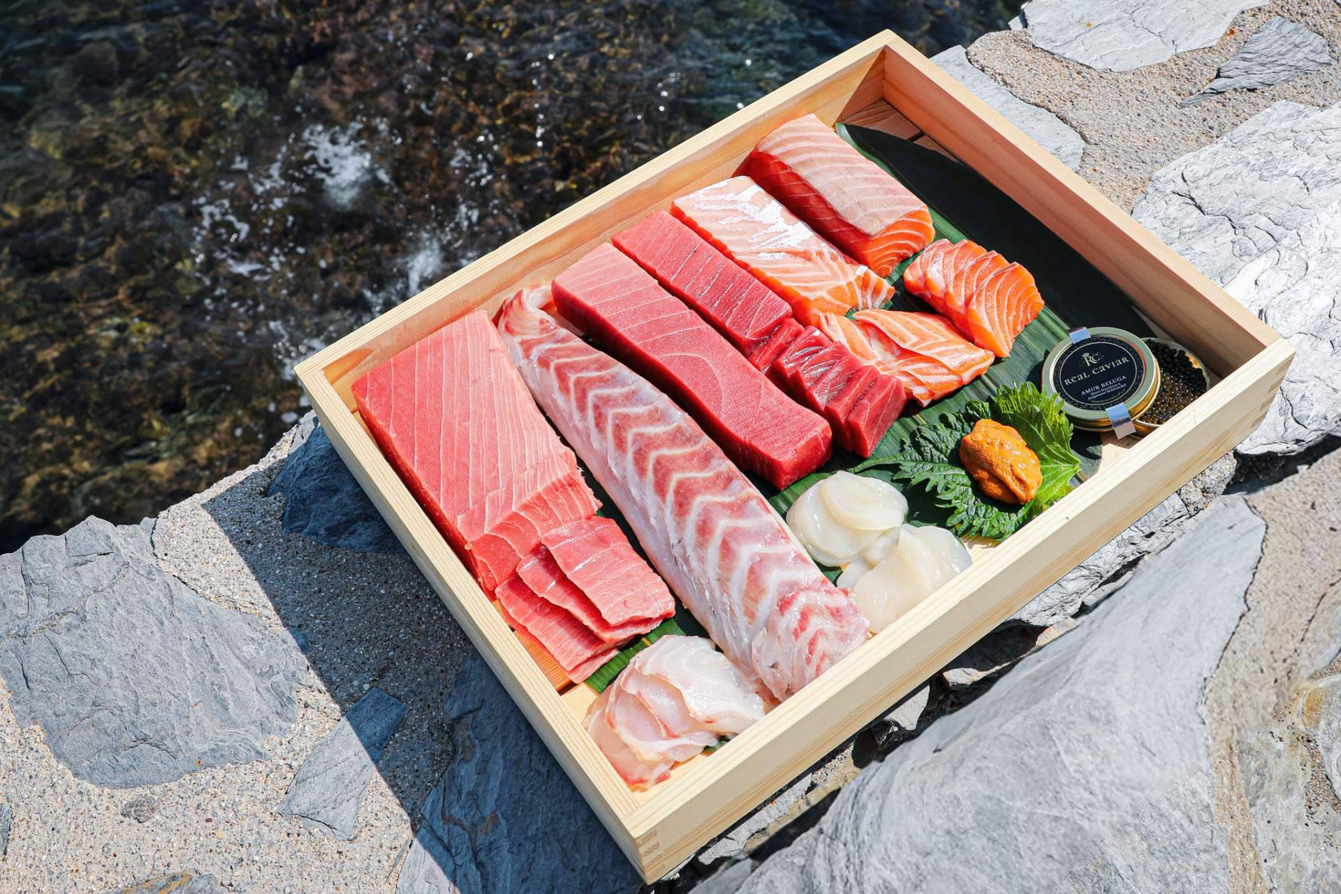 Kampai consolida en Cadaqués una carta de cocina japonesa contemporánea con barra de sushi y robata
