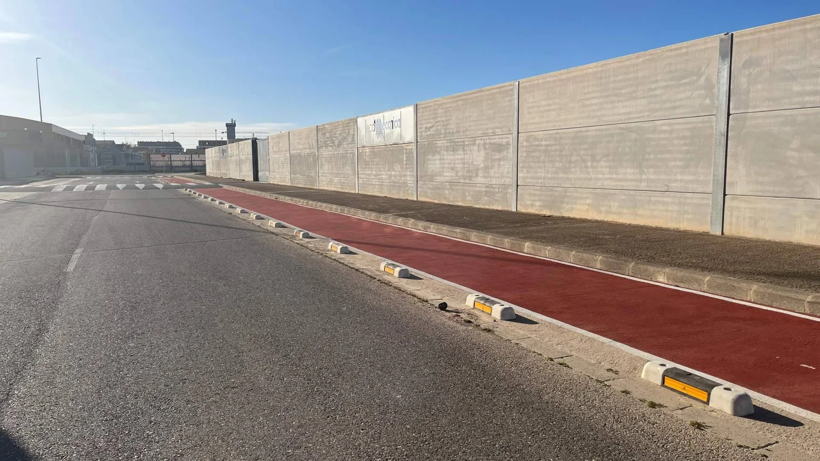CicloLux suma 4 nuevos kilómetros de instalación de carril bici cerca de Valencia